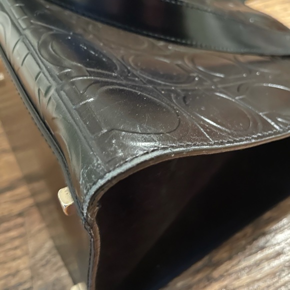 Salvatore Ferragamo handbag - Picture 10 of 16